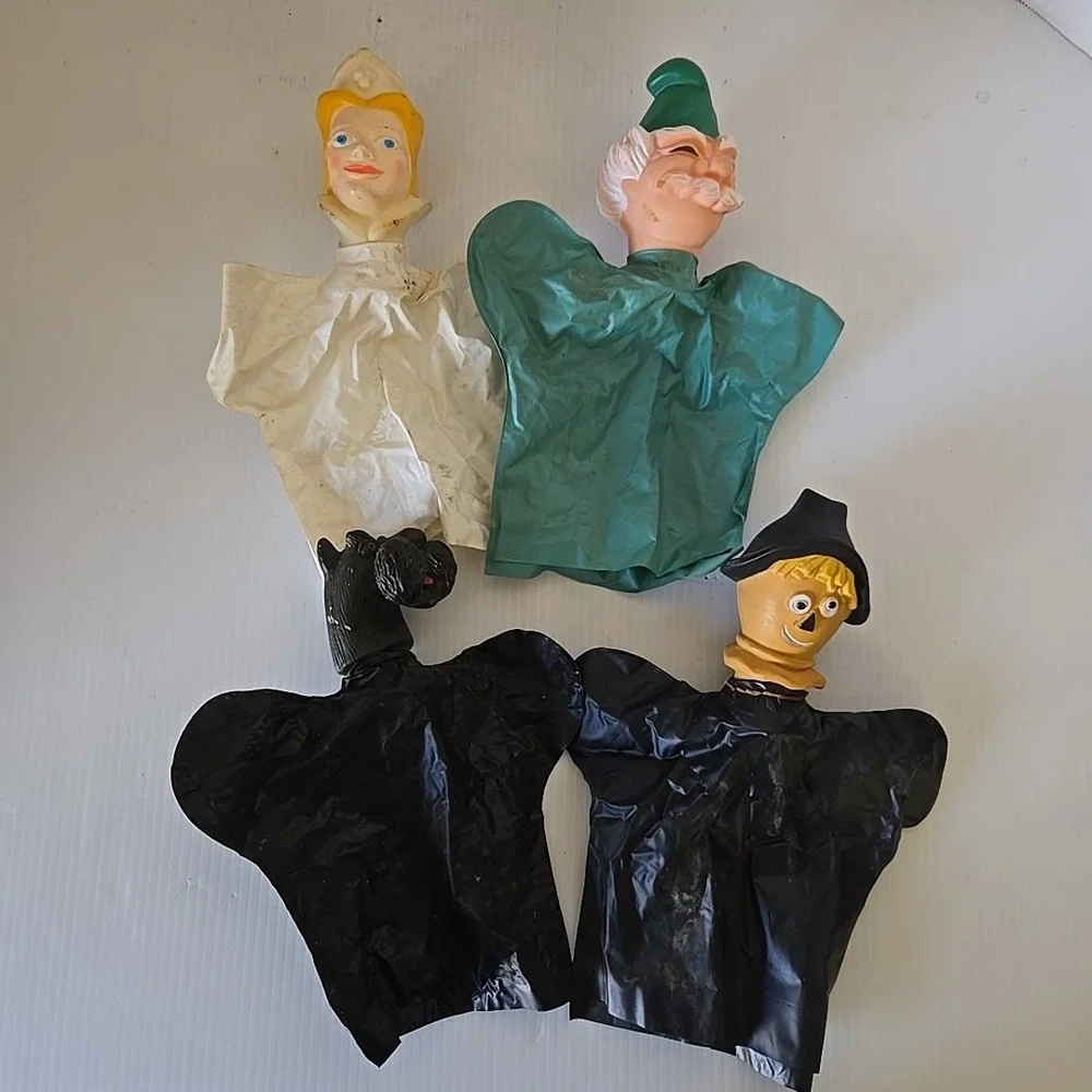 VTG Wizard Of Oz TOTO Dog Face‎ HAND PUPPET, Wizard, Scarecrow, And Glenda Lot
